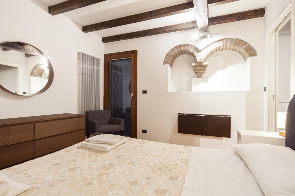 Ludovico De Varthema, Bologna Apartamento Exterior foto